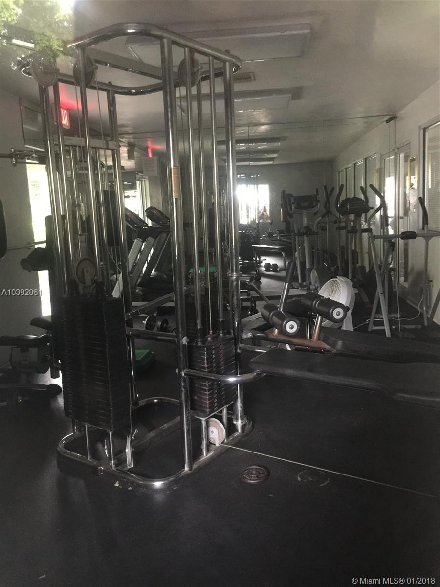 CAPTIVA LAKES VILLAS COND - Residential