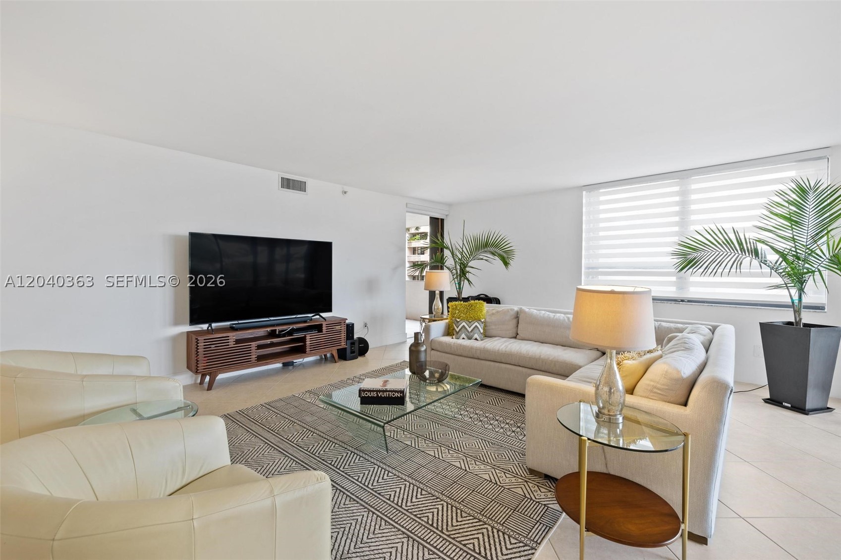 10175 Collins Ave 103