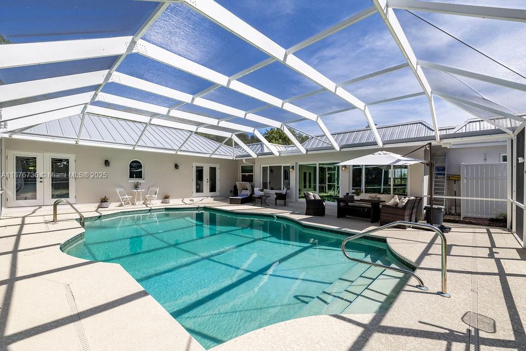 1015 Treasure Ln