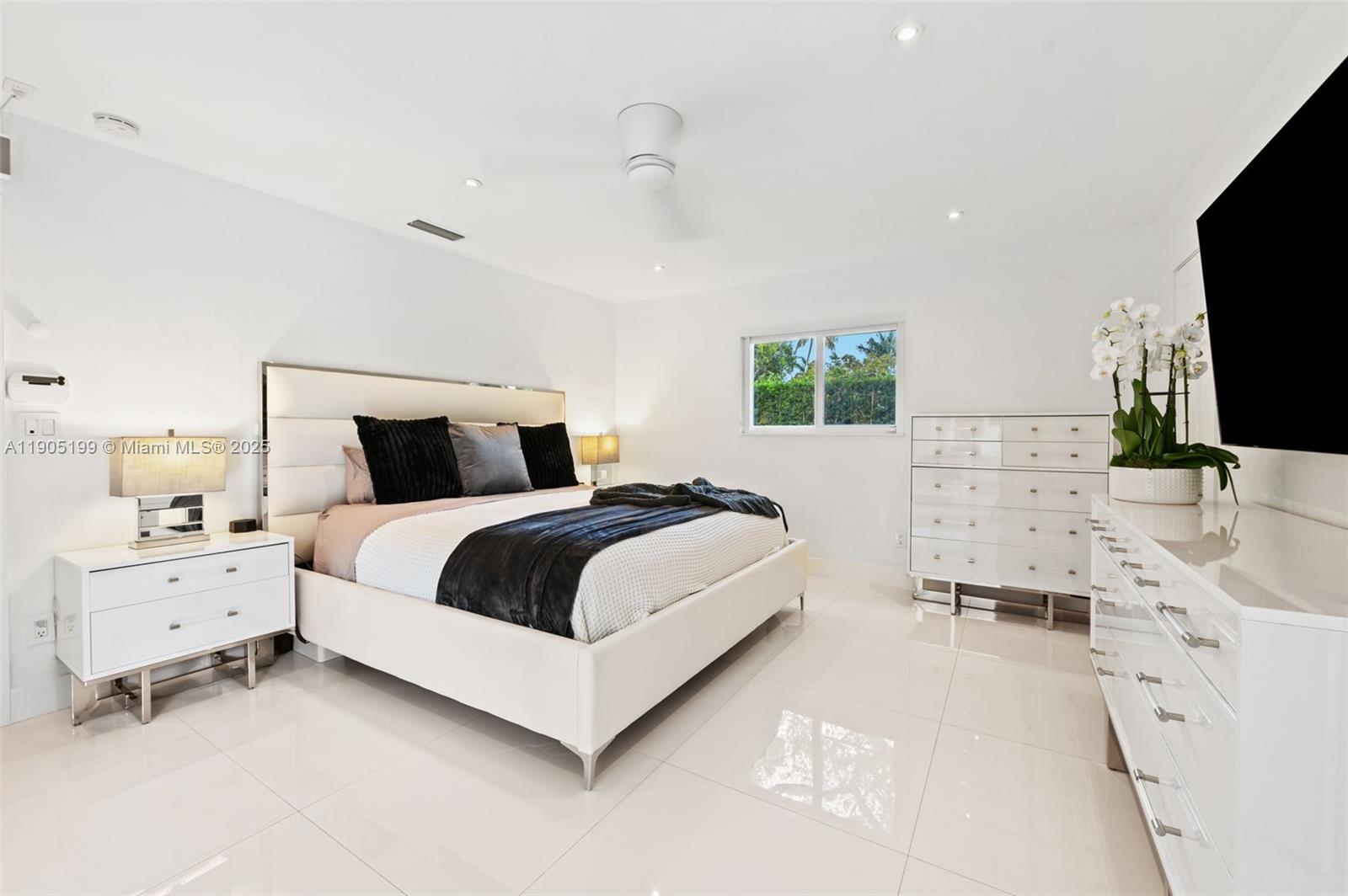 ROYAL PALM HARBOR 1ST ADD - Residential