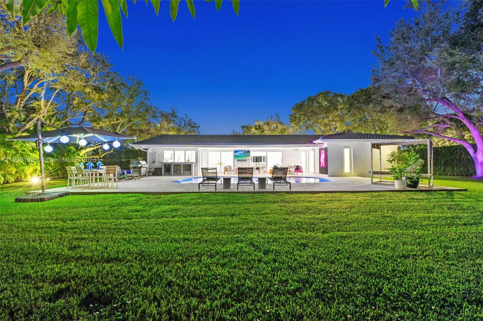 ROYAL PALM HARBOR 1ST ADD - Residential