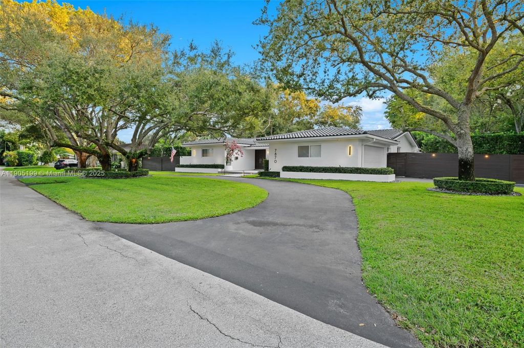 Photo of 7870 SW 141st Ter, Palmetto Bay, FL 33158 (MLS # A11905199)