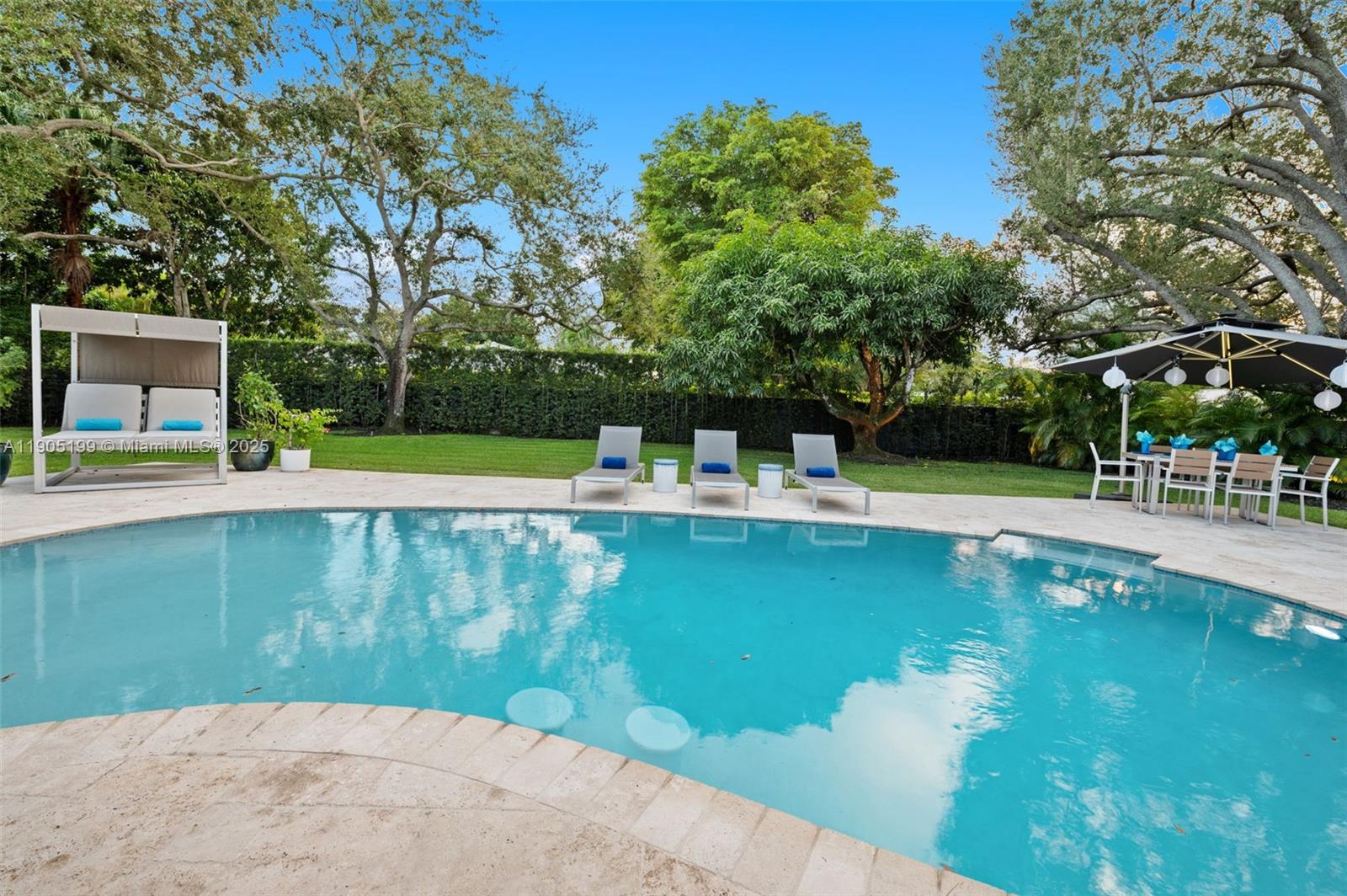 ROYAL PALM HARBOR 1ST ADD - Residential