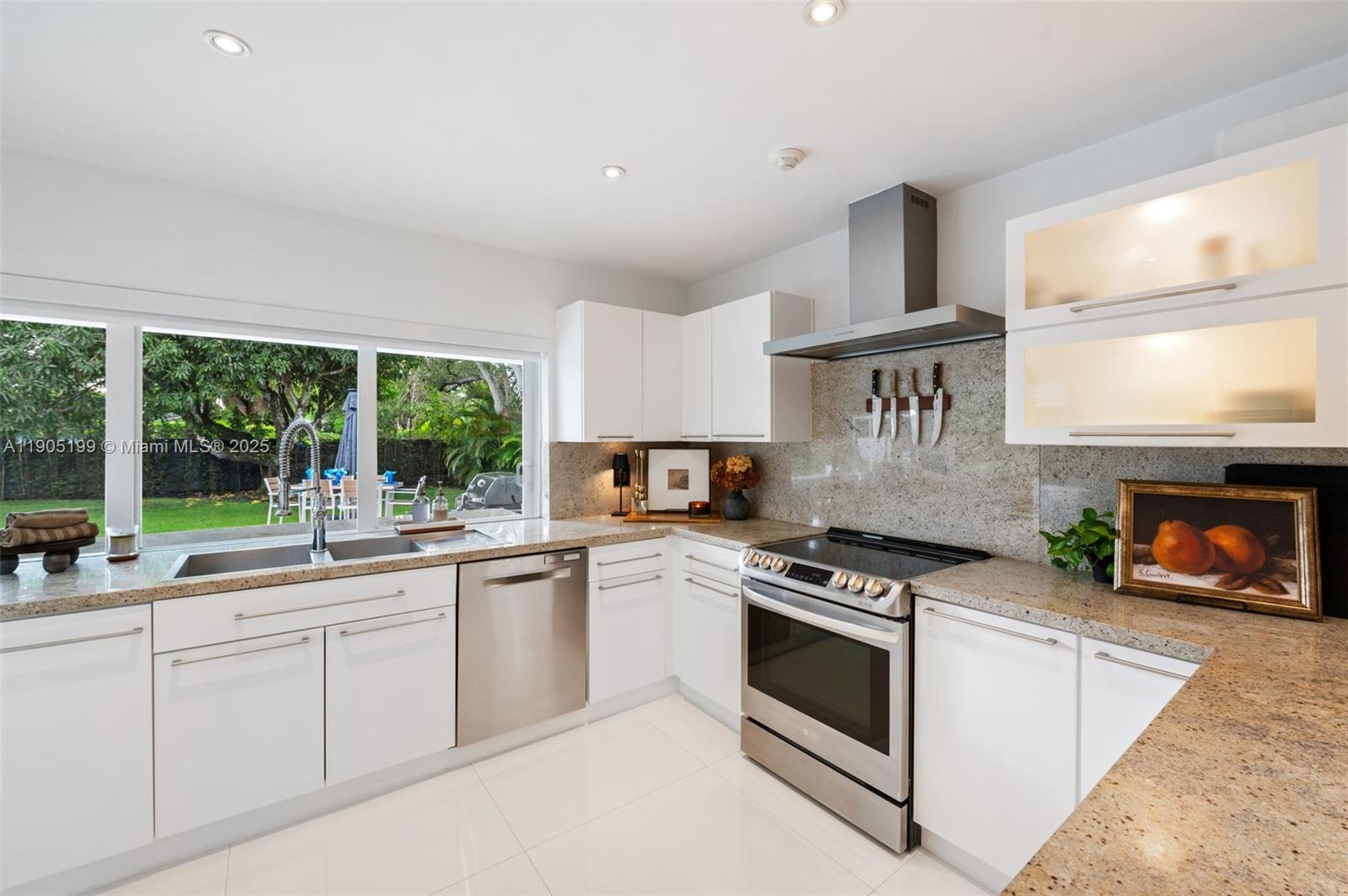 ROYAL PALM HARBOR 1ST ADD - Residential