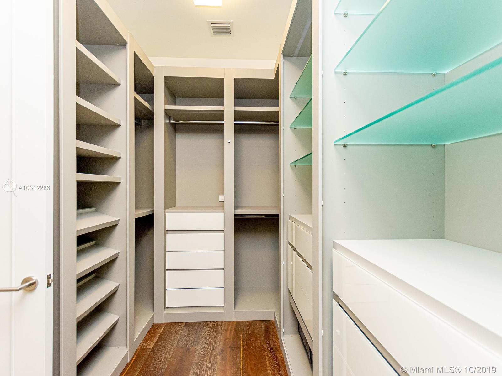 C GABLES RIVIERA SEC 12 - Residential