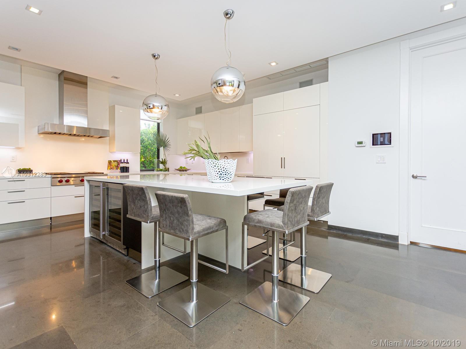 C GABLES RIVIERA SEC 12 - Residential