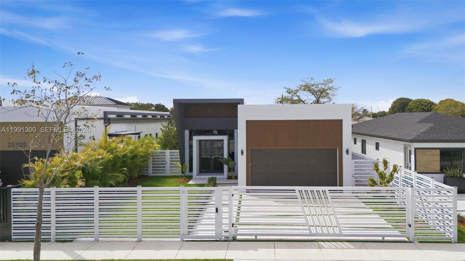 SILVER PALM PARK - Residential