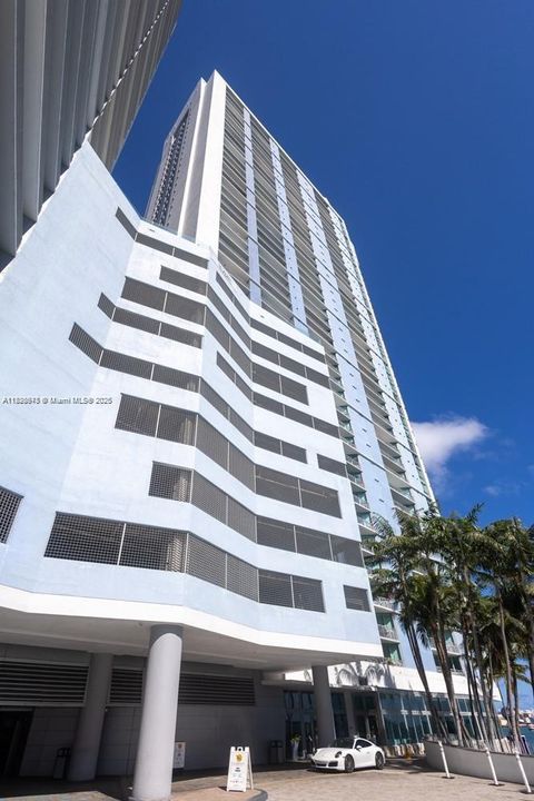 335 S Biscayne Blvd 2200 Miami FL 33131