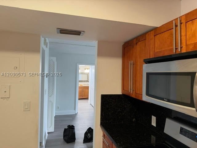 3301 N Country Club Dr 407