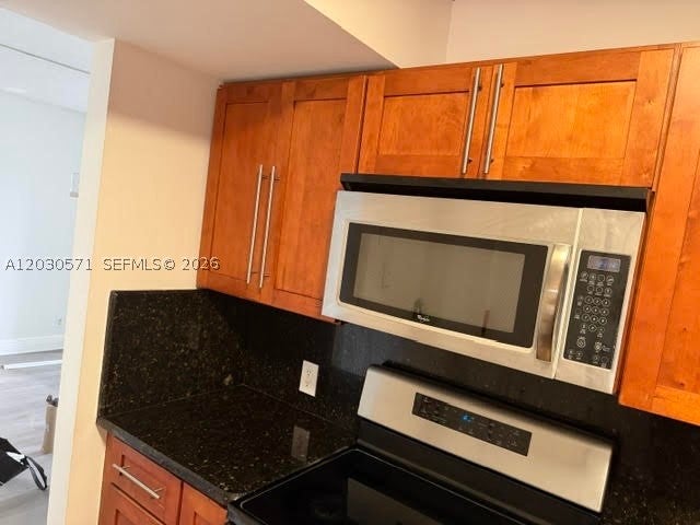 3301 N Country Club Dr 407