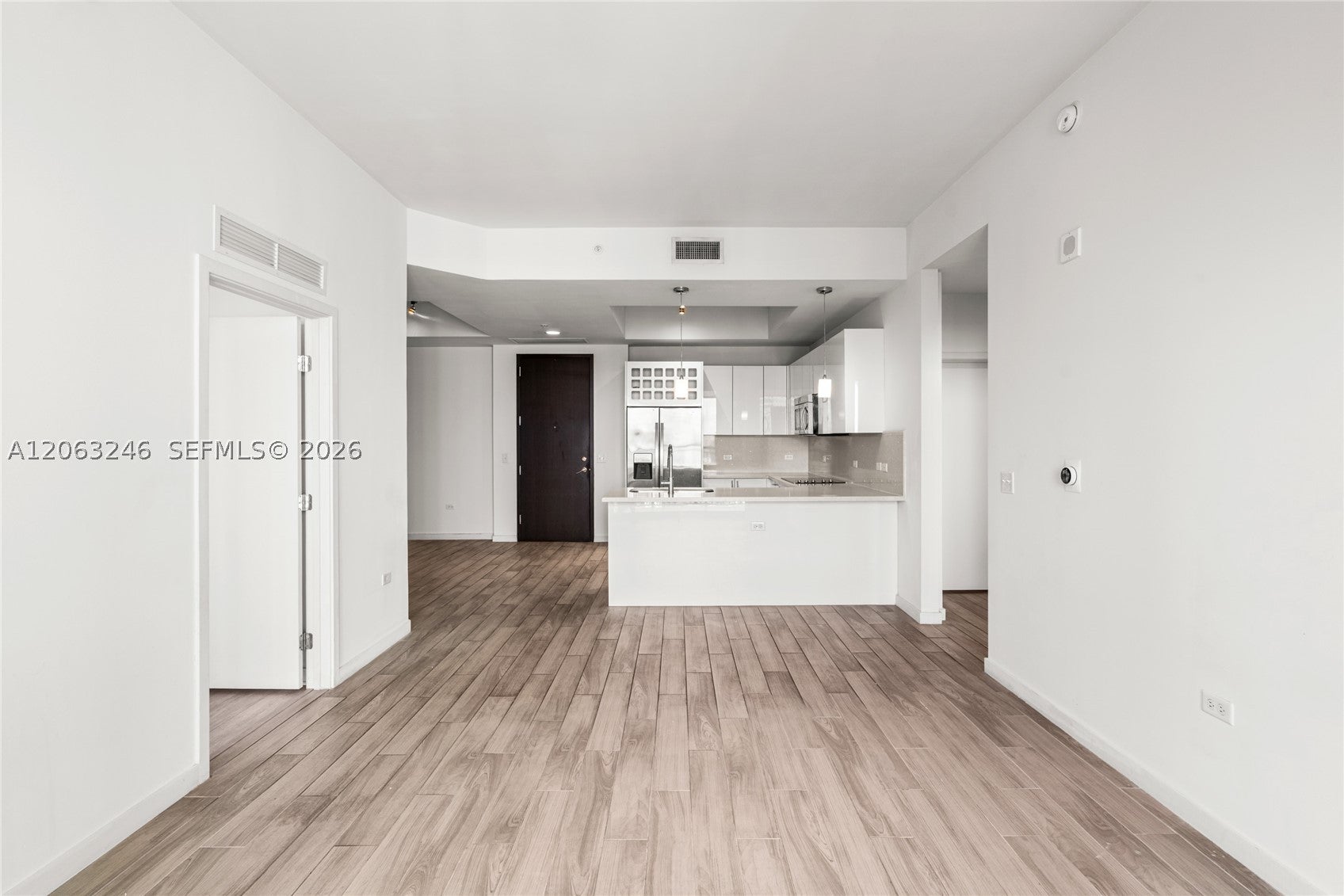 999 SW 1st Ave PH08
