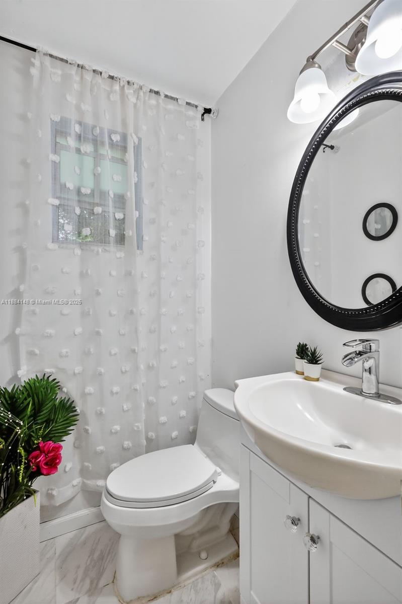 PALM TOWNHOUSE CONDO - Residential