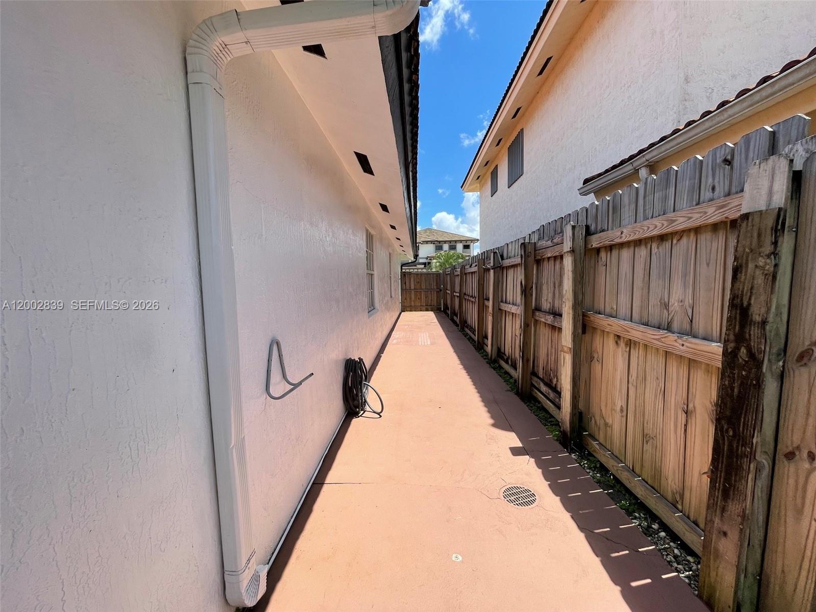 PARK LAKES BY THE MEADOWS - Residential Lease