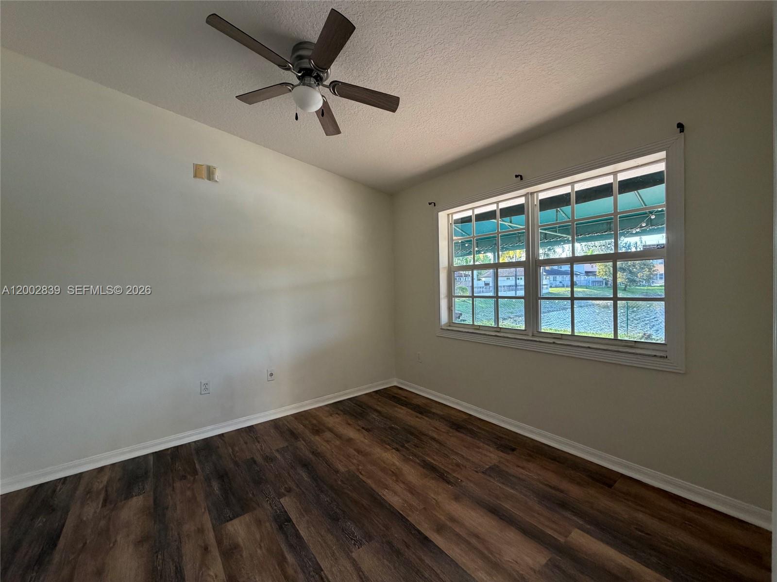 PARK LAKES BY THE MEADOWS - Residential Lease