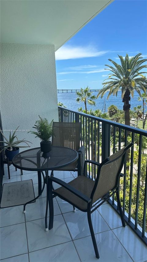 1450 Brickell Bay Dr 605 Miami FL 33131