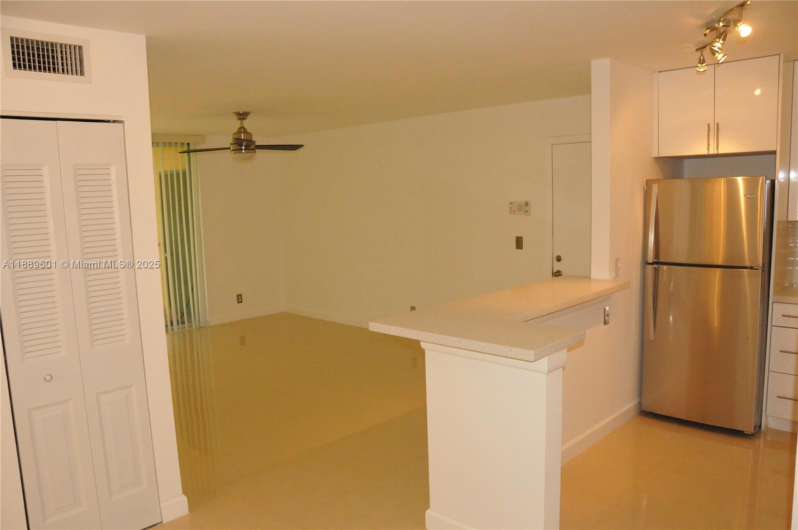 LAKES OF JACARANDA CONDO - Residential Lease