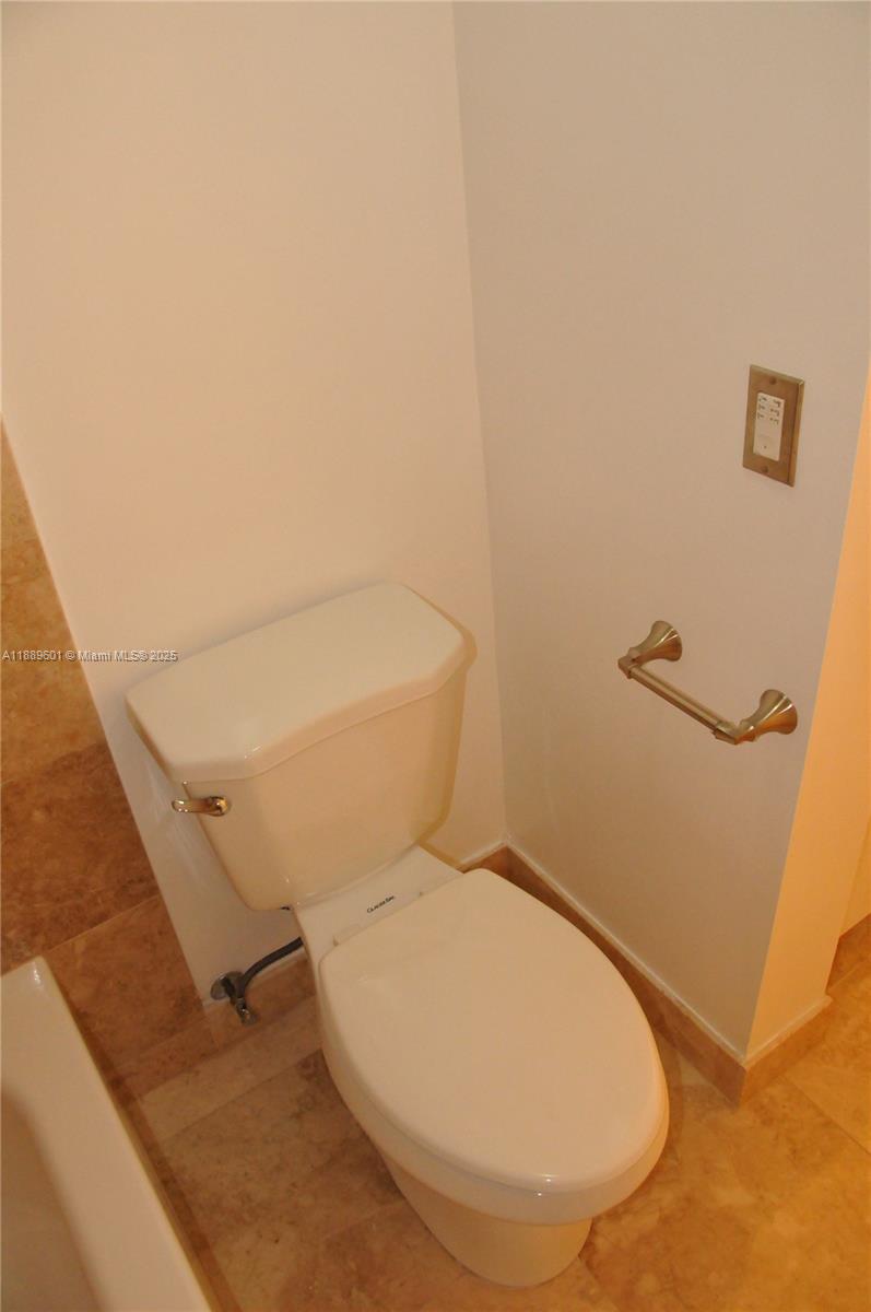 LAKES OF JACARANDA CONDO - Residential Lease