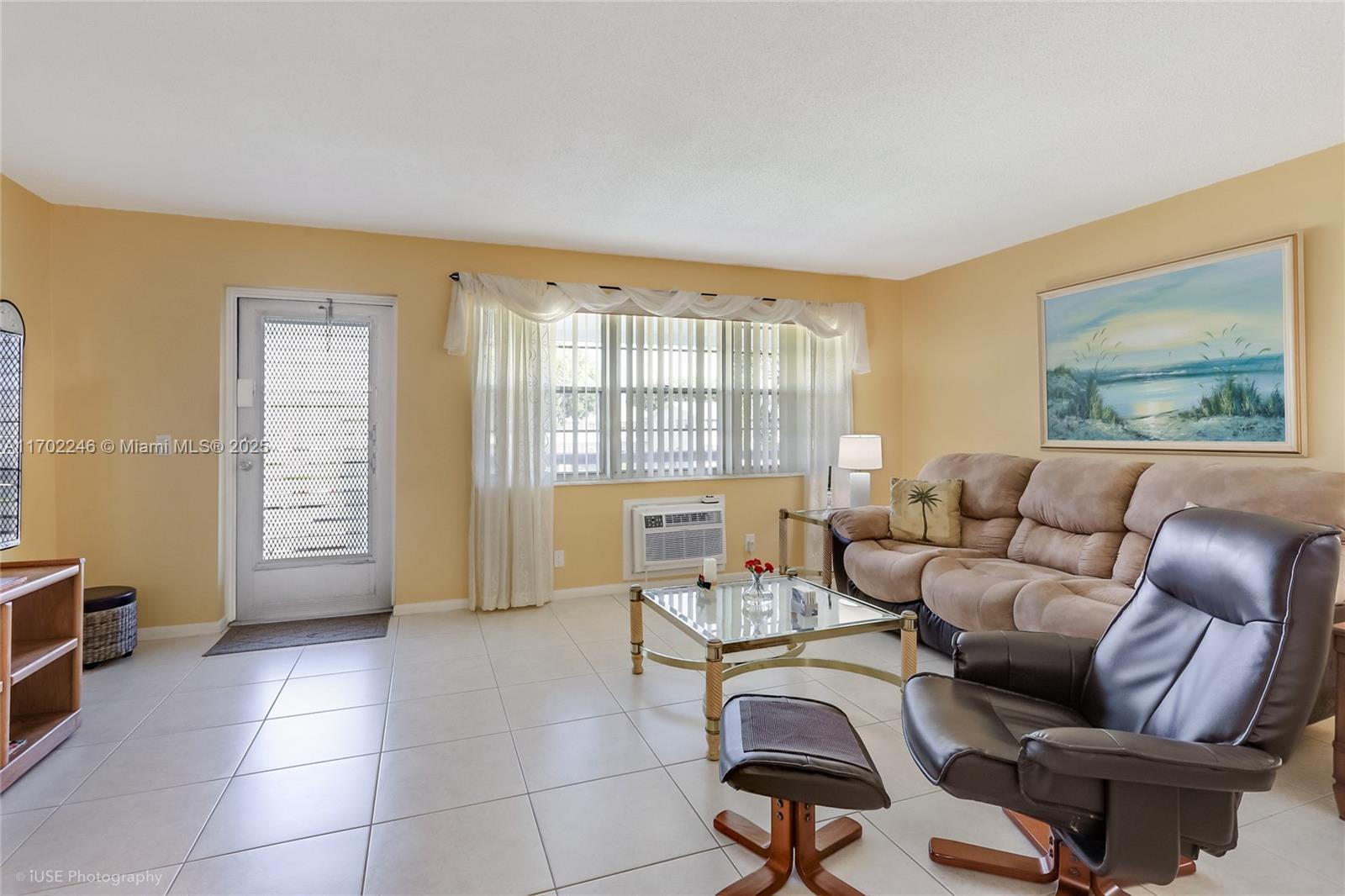 WINDSOR CONDOS - Residential
