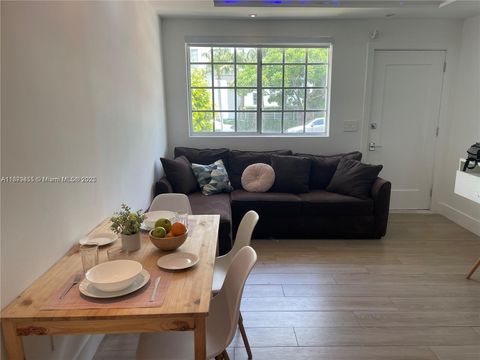 700 16th St 108 Miami Beach FL 33139