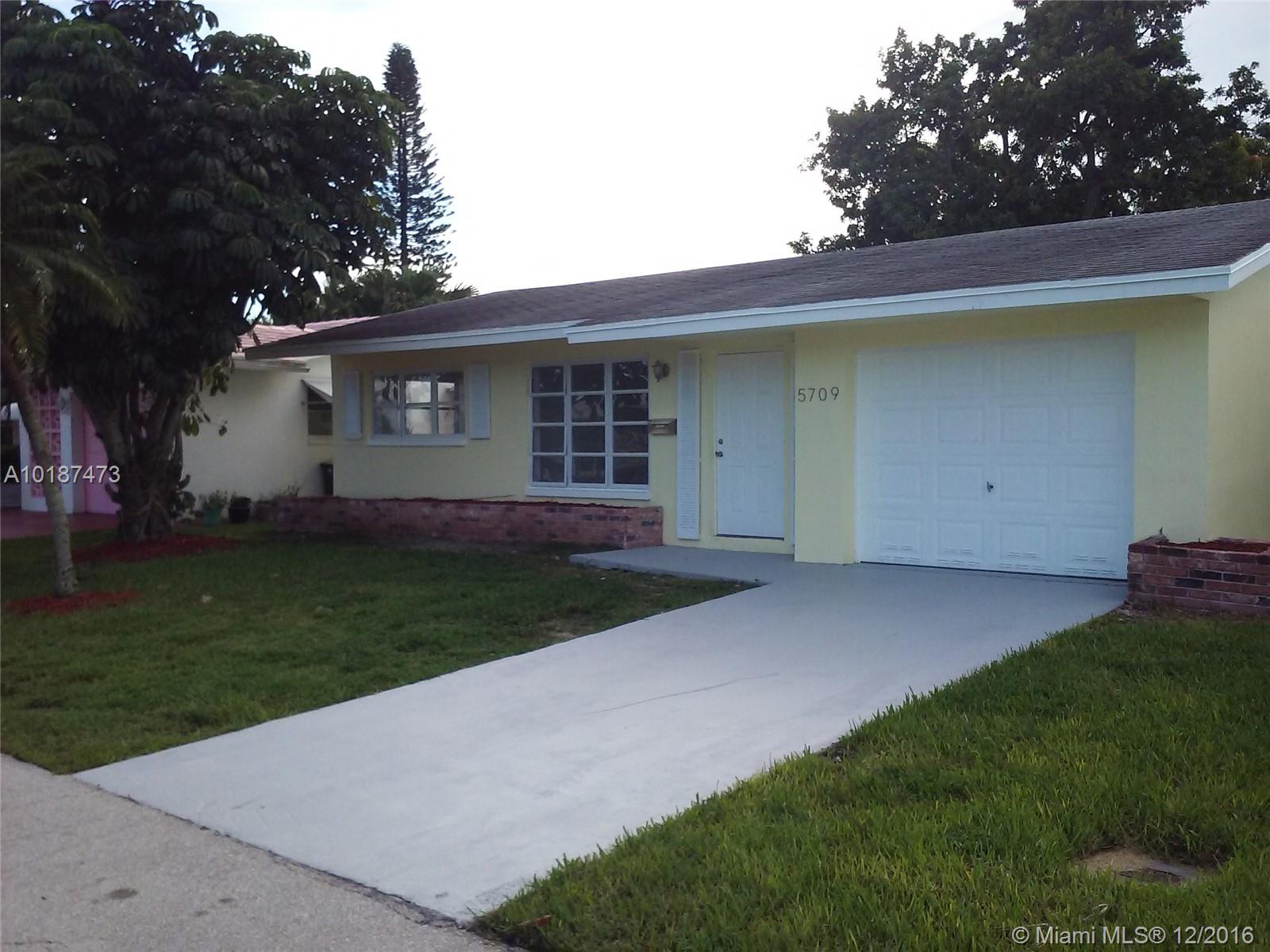 Mainlands Of Tamarac Lake - Residential