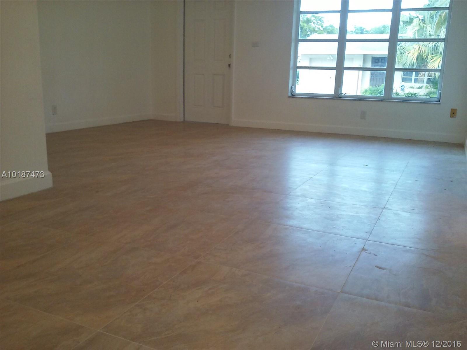 Mainlands Of Tamarac Lake - Residential