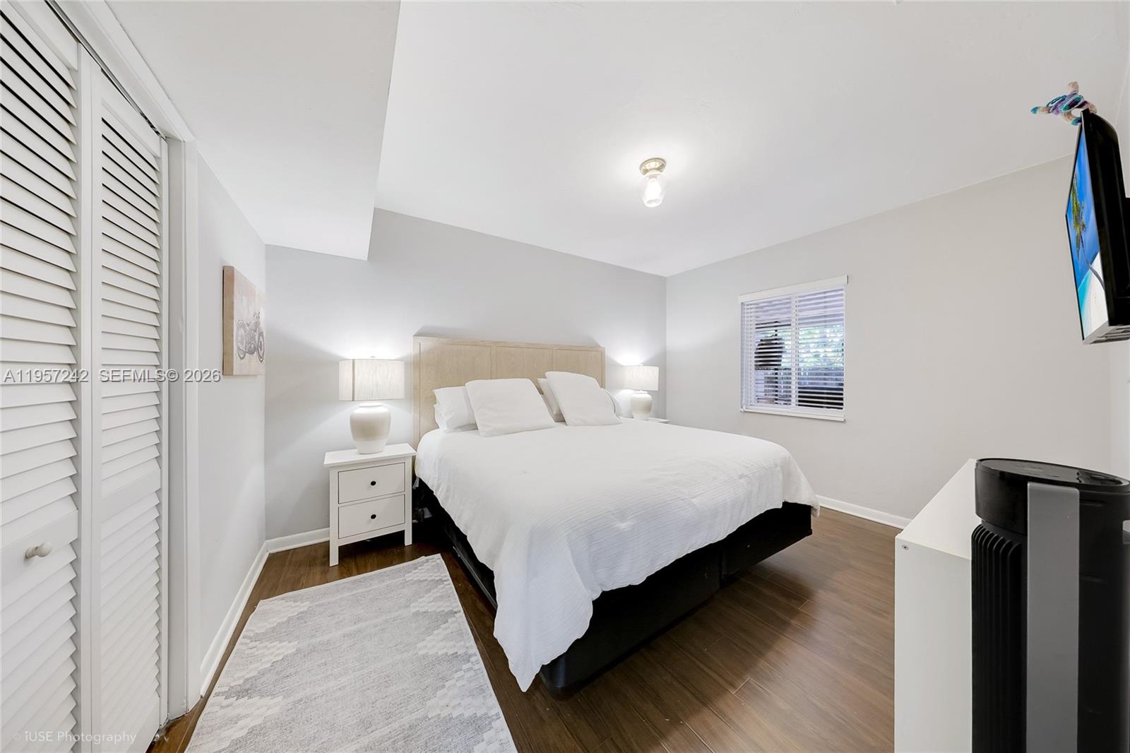 TROPICAL ISLE HOMES SUB 3 - Residential Lease