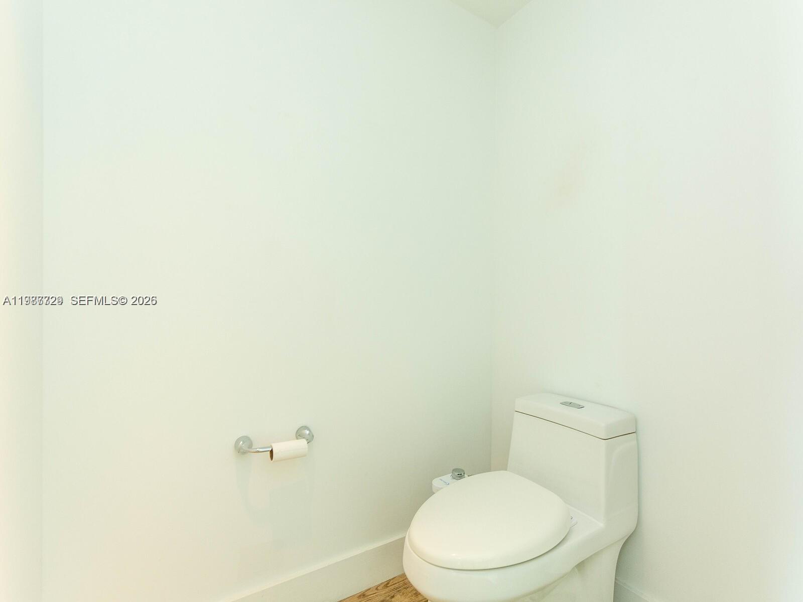 PARAISO BAY CONDO - Residential Lease