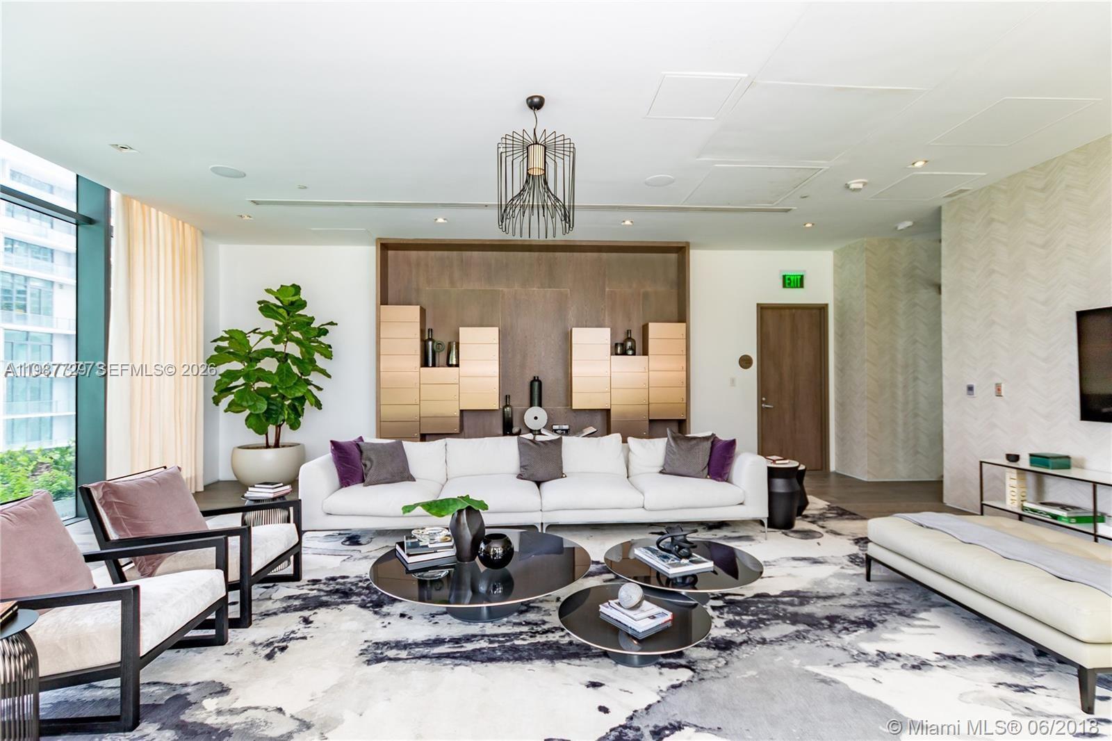 PARAISO BAY CONDO - Residential Lease