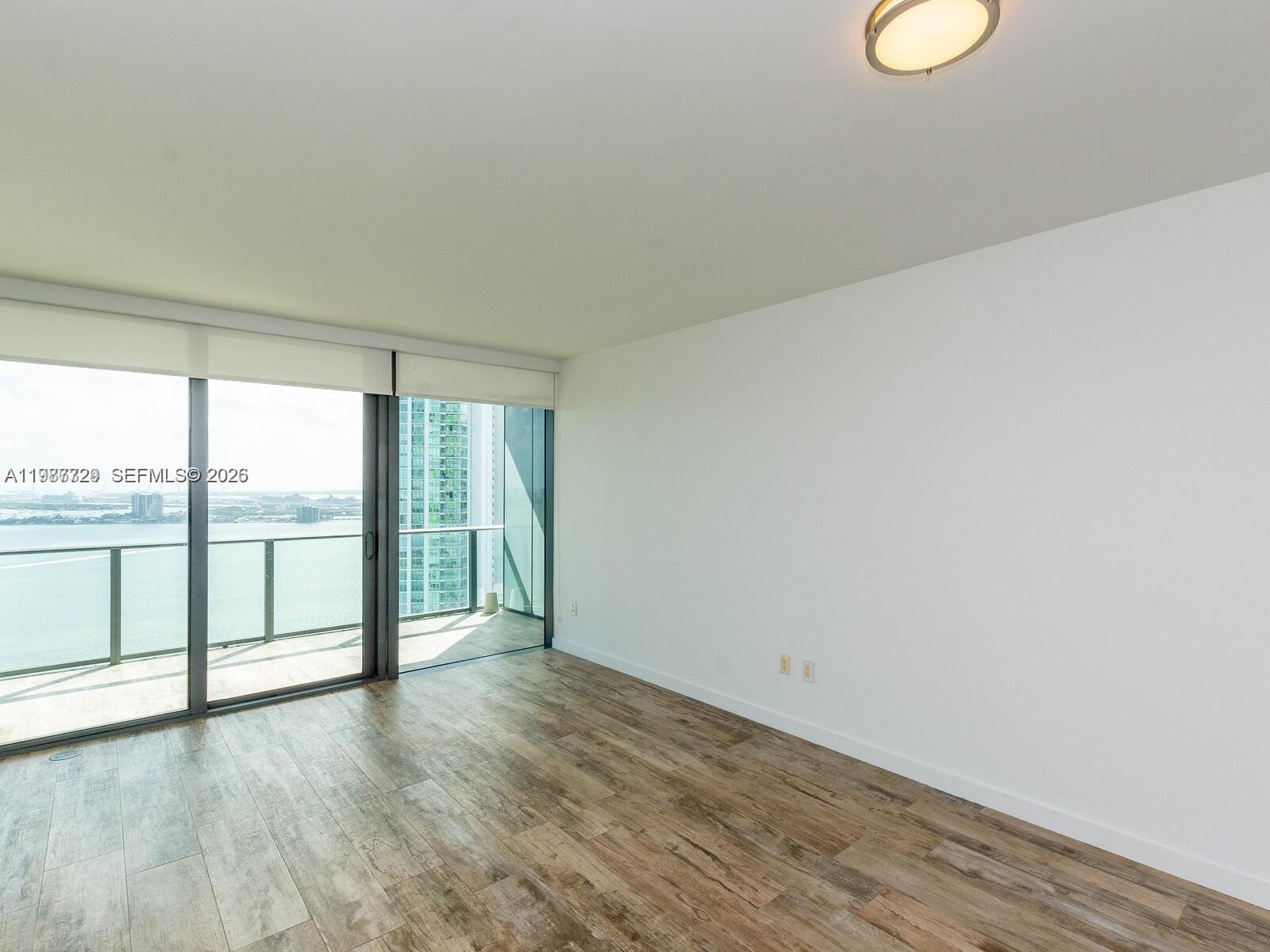 PARAISO BAY CONDO - Residential Lease