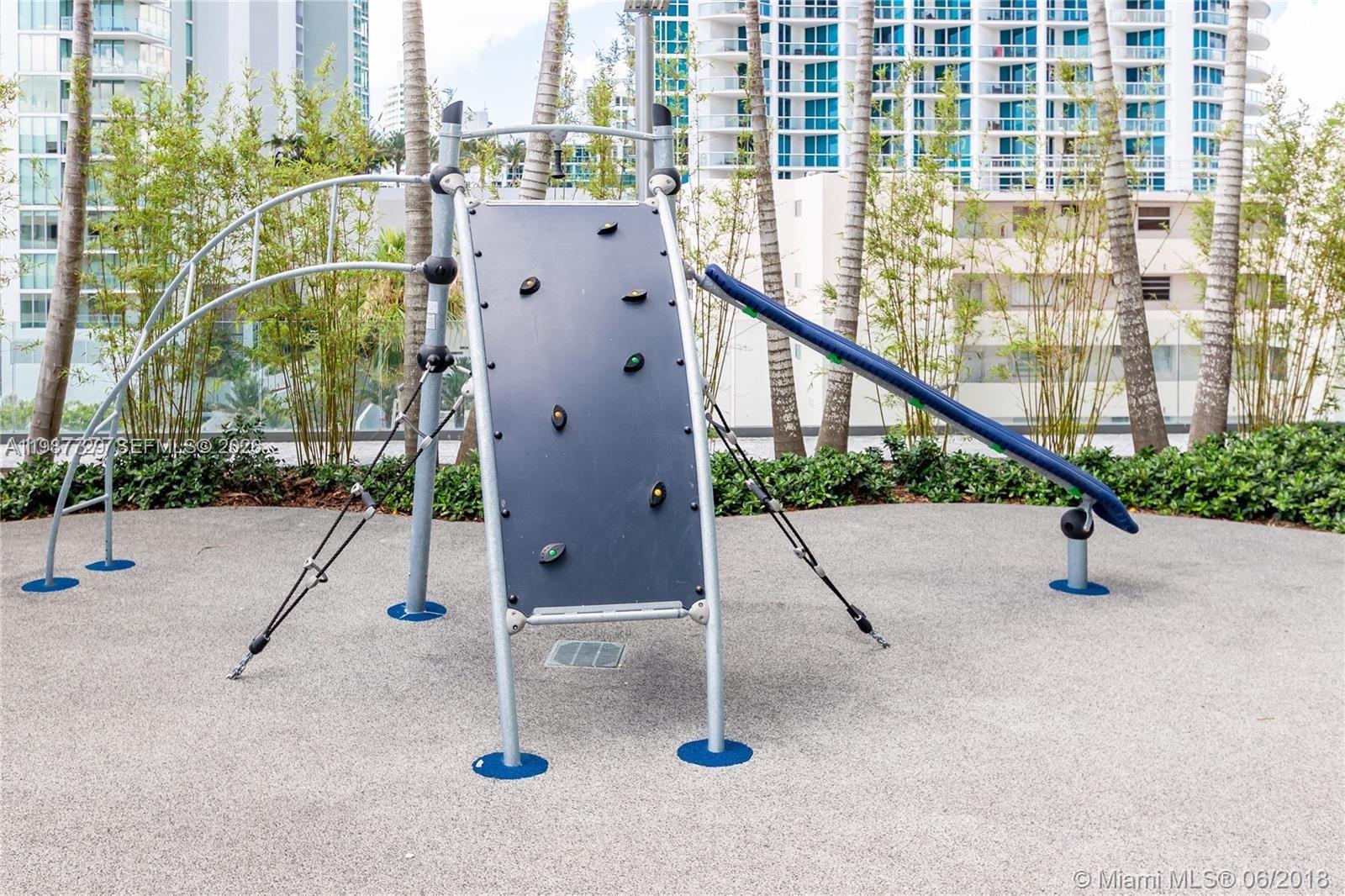 PARAISO BAY CONDO - Residential Lease