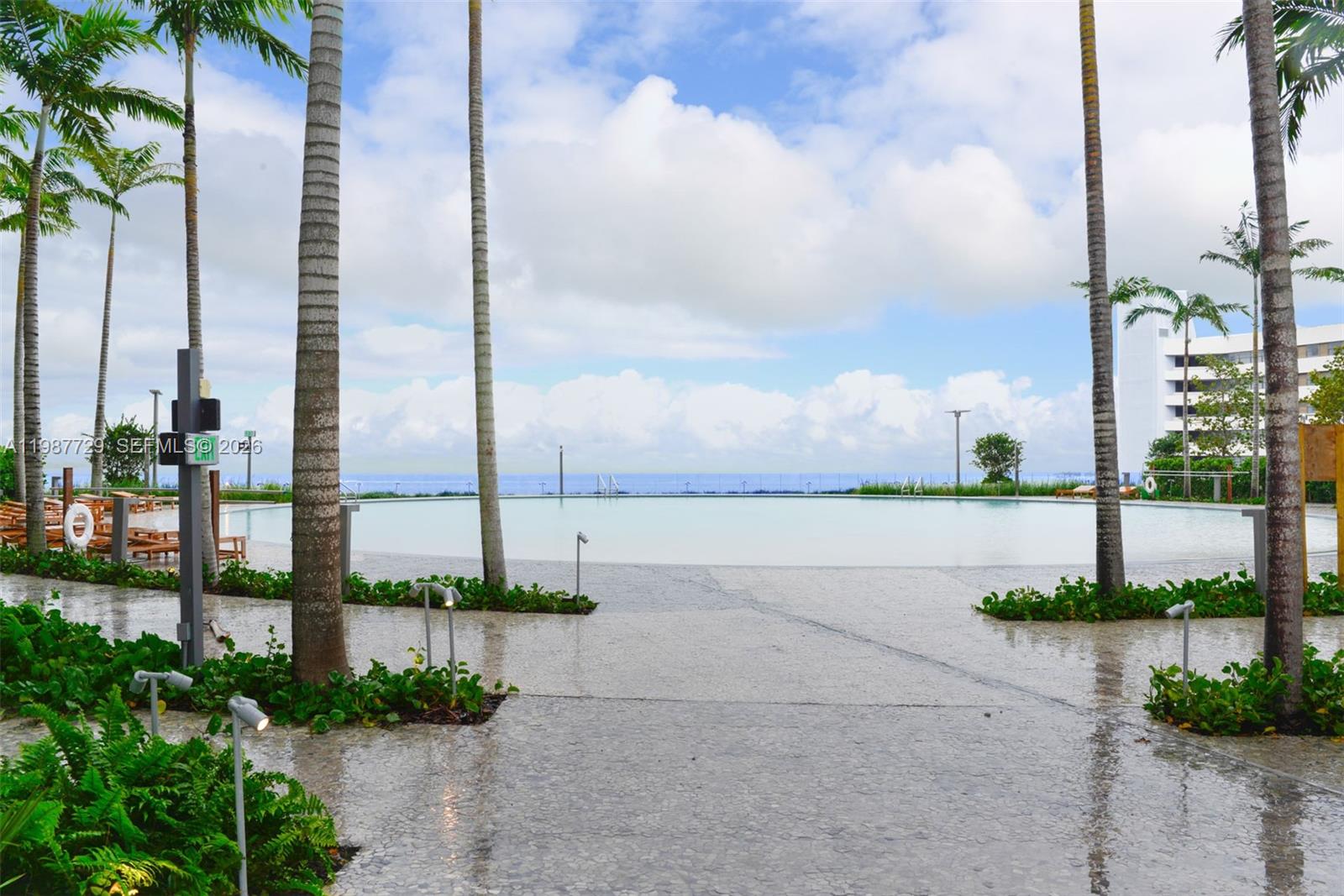 PARAISO BAY CONDO - Residential Lease