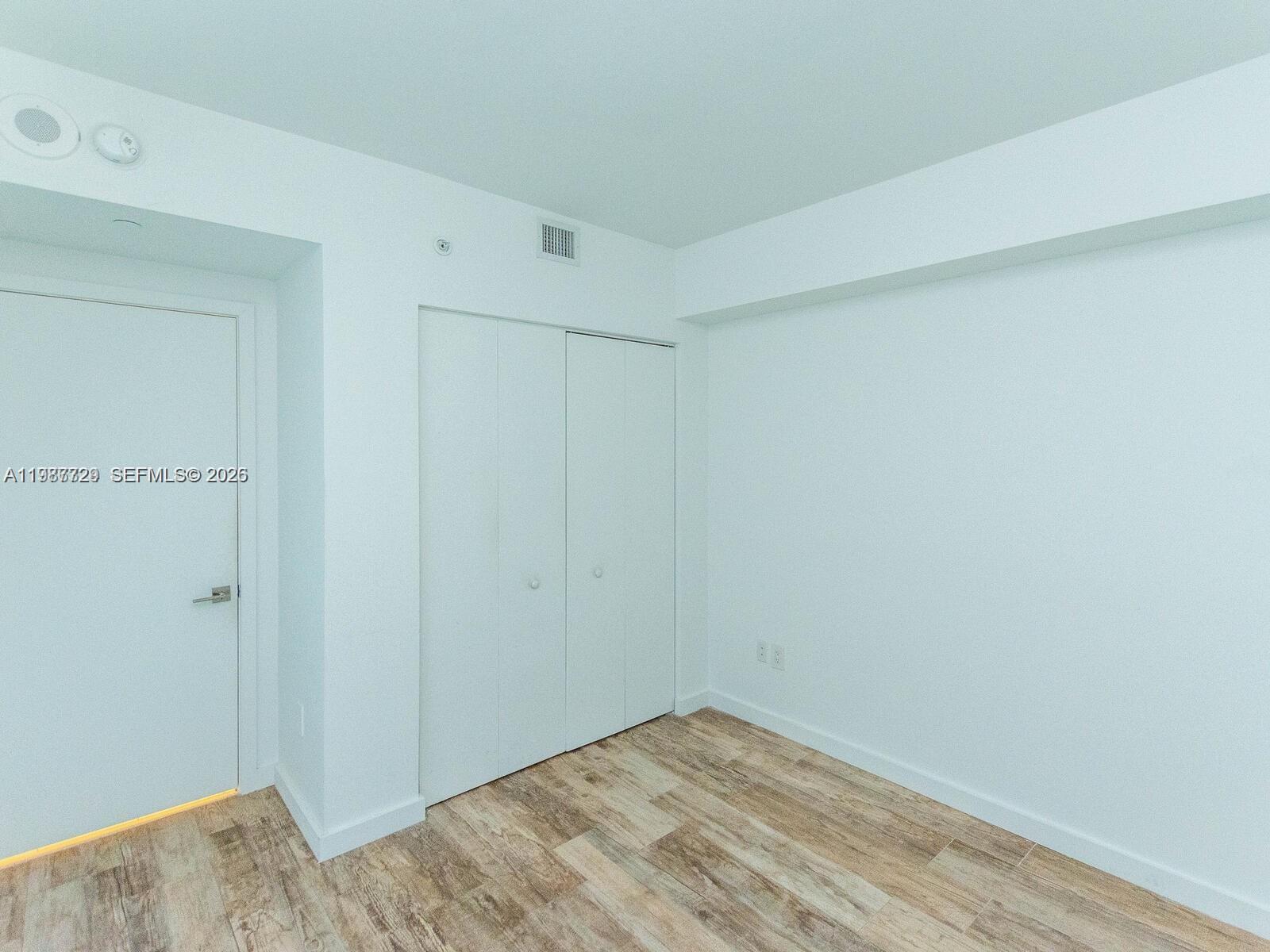 PARAISO BAY CONDO - Residential Lease