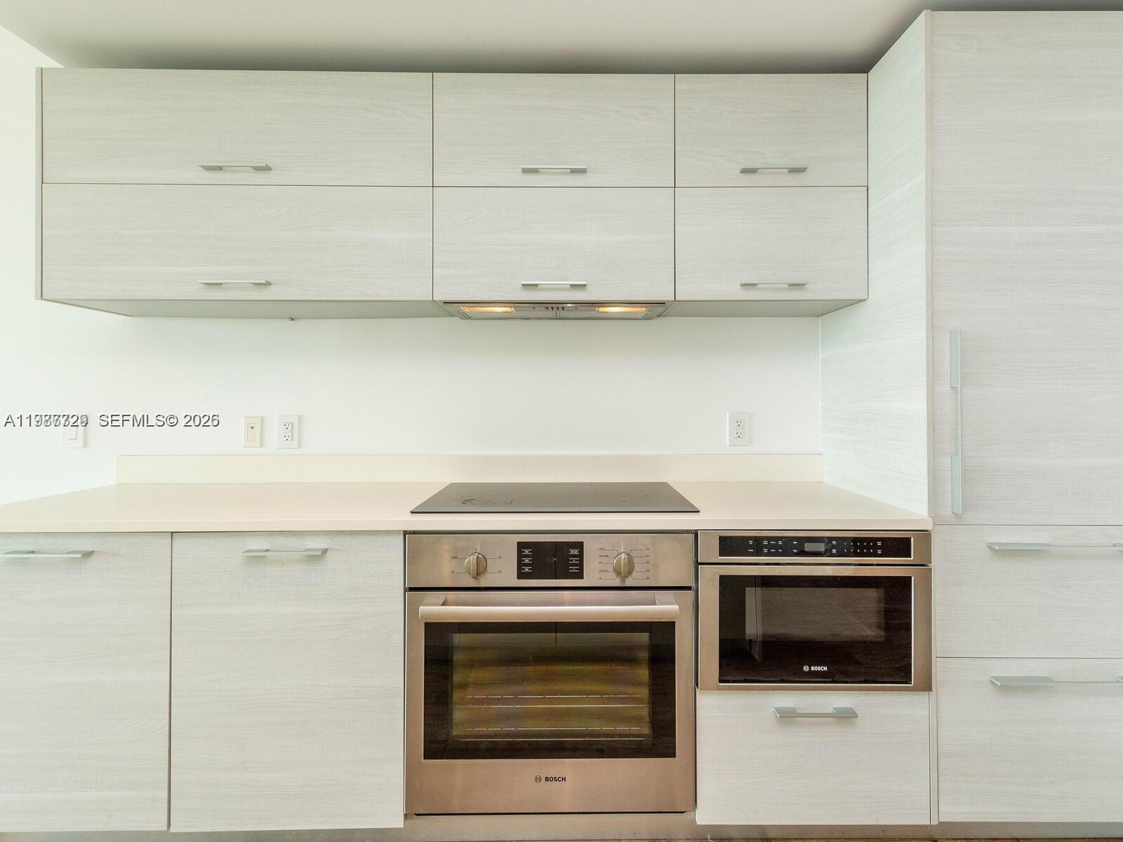 PARAISO BAY CONDO - Residential Lease