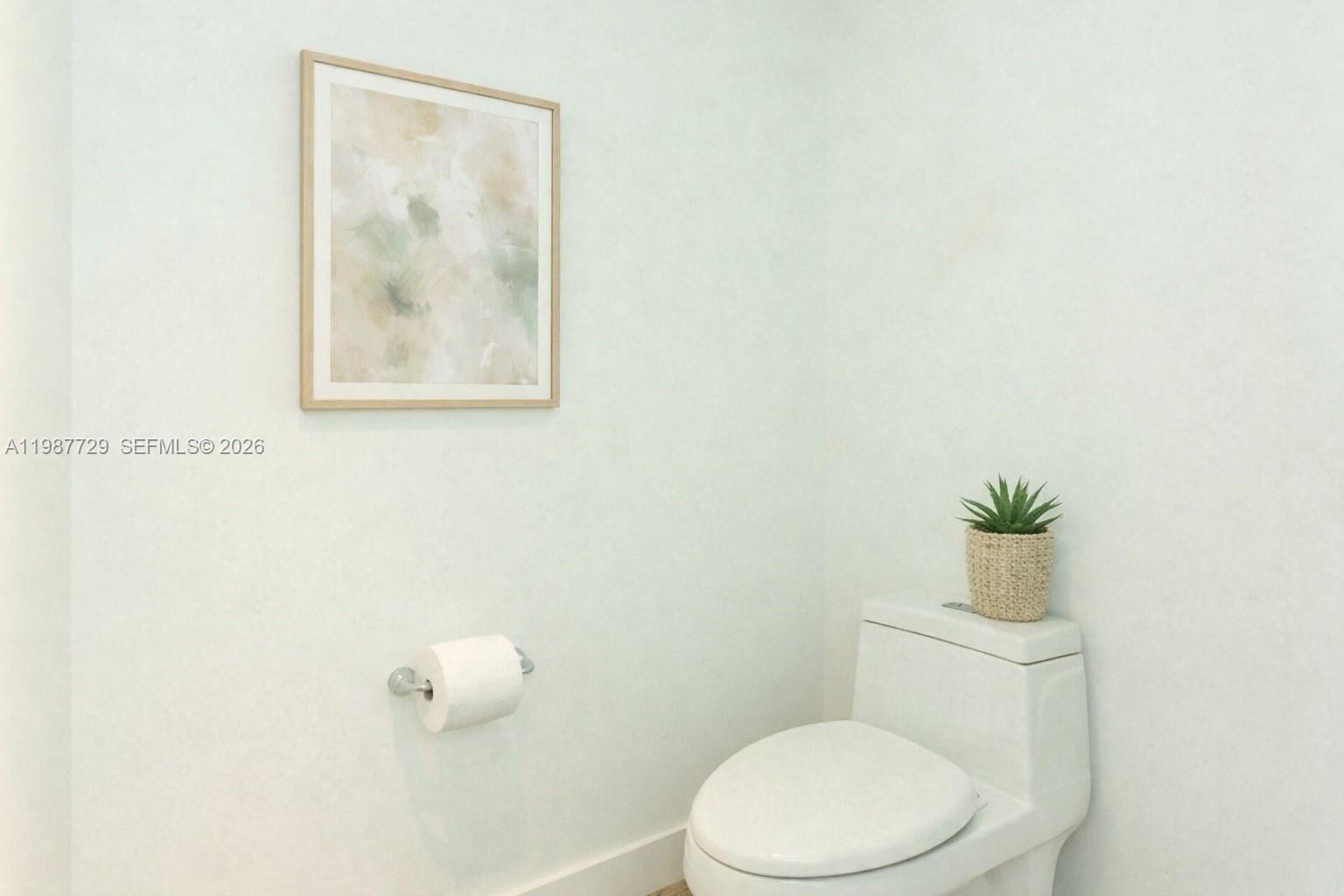 PARAISO BAY CONDO - Residential Lease