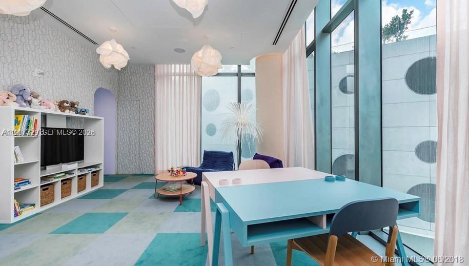 PARAISO BAY CONDO - Residential Lease