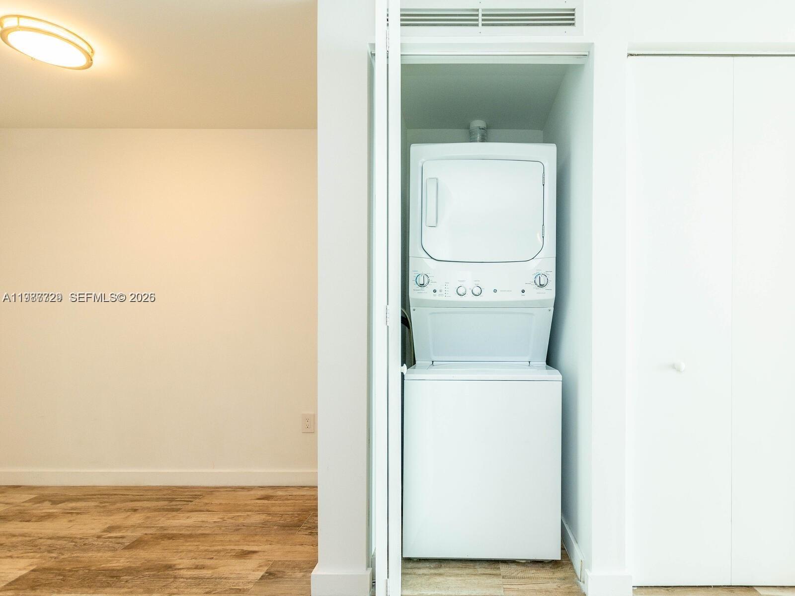 PARAISO BAY CONDO - Residential Lease