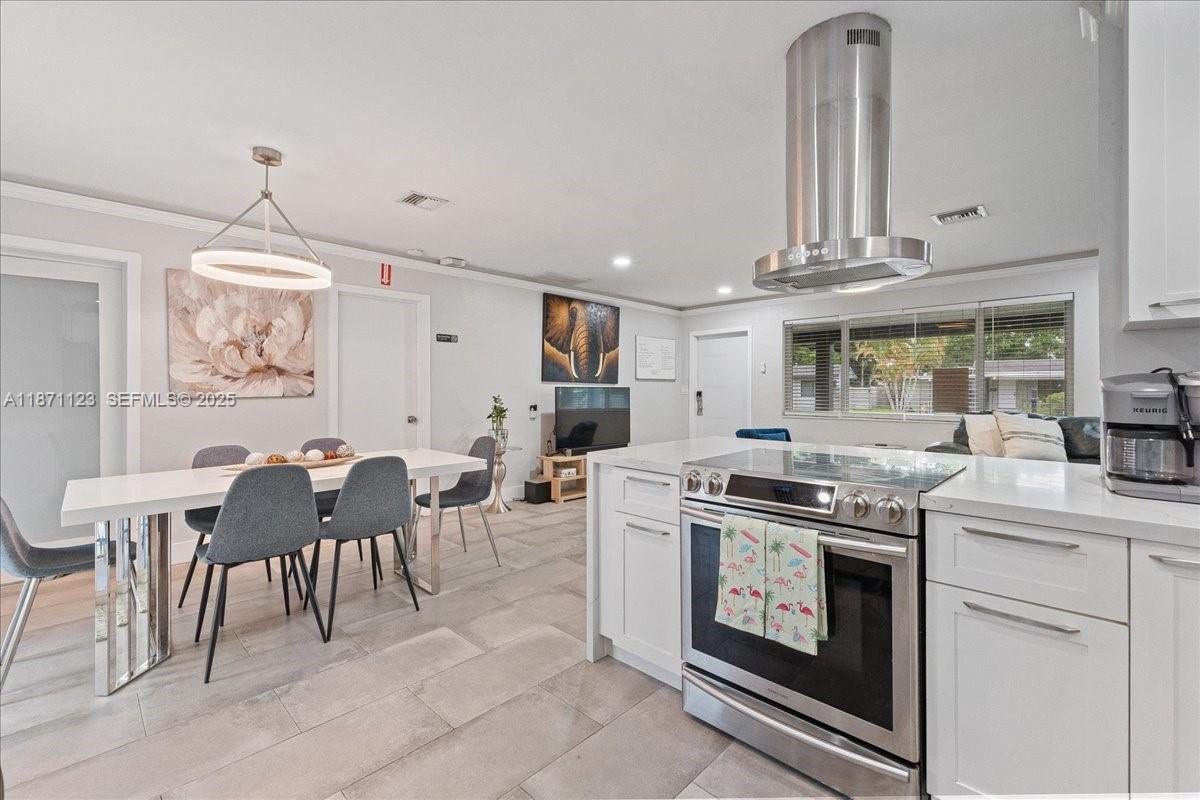 MARCH ESTATES AMEN - Residential