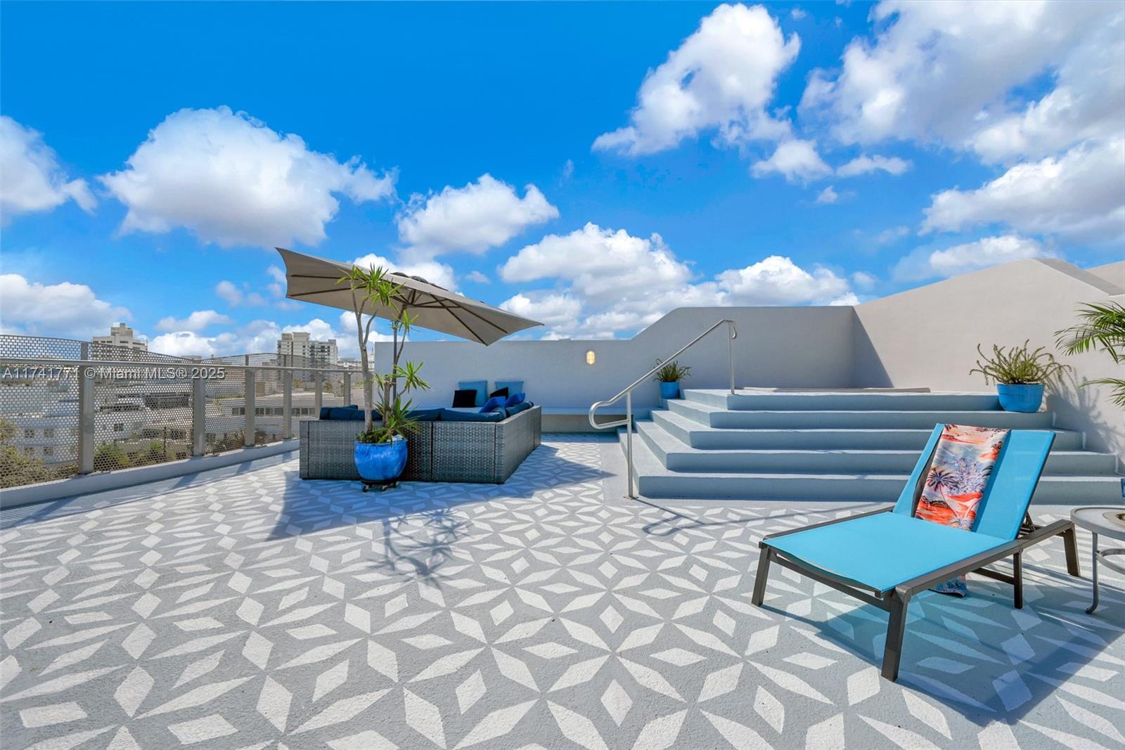 ARTEPARK SOUTH CONDO - Residential