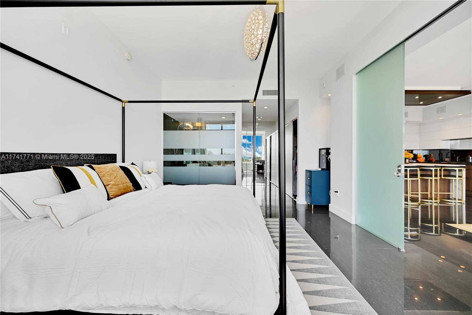 ARTEPARK SOUTH CONDO - Residential