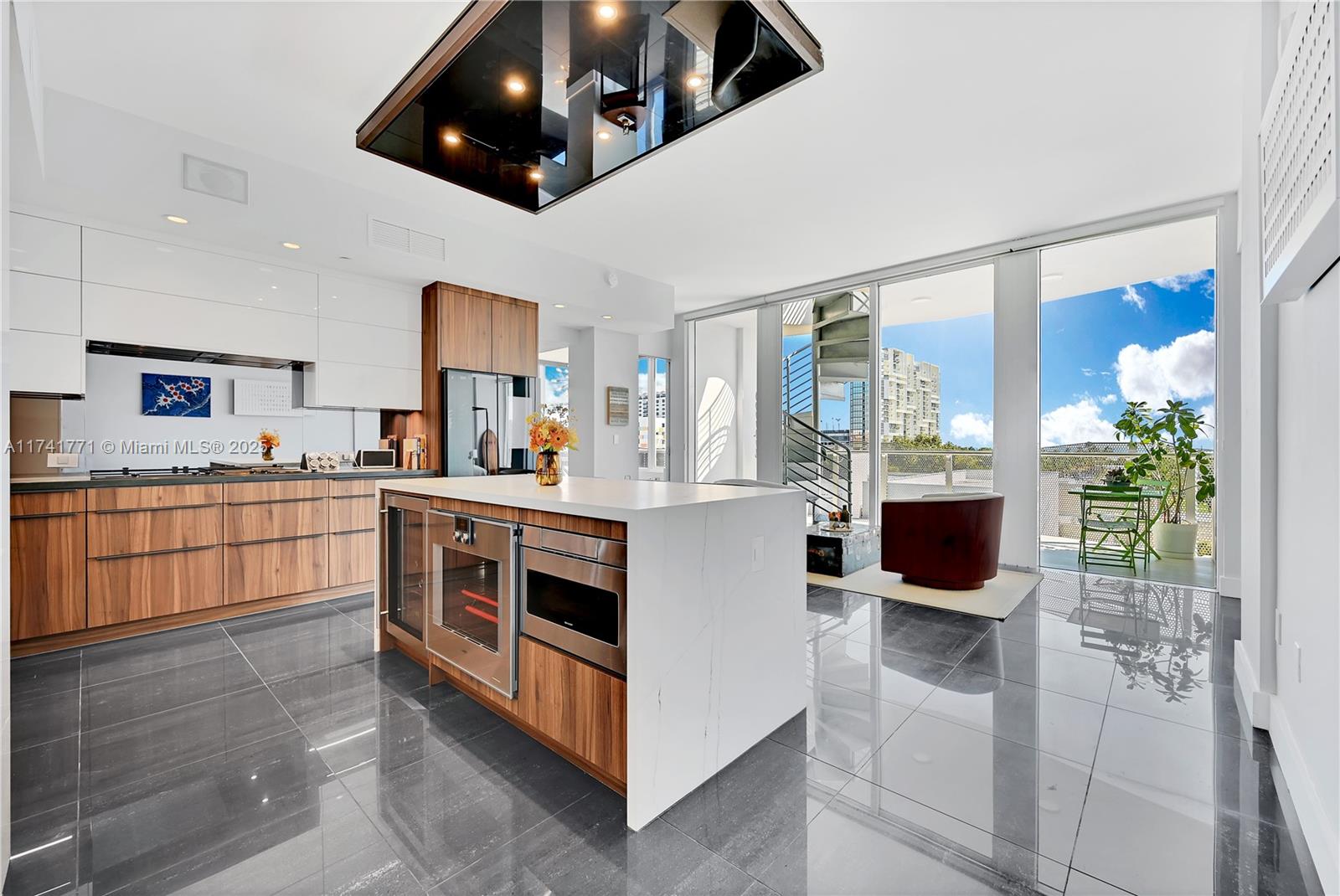 ARTEPARK SOUTH CONDO - Residential