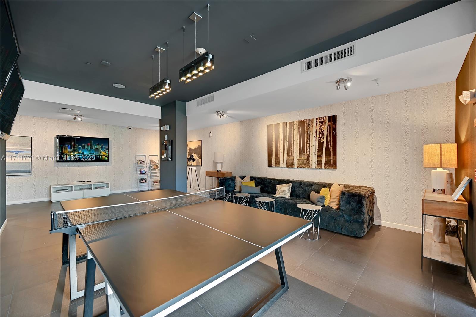 ARTEPARK SOUTH CONDO - Residential