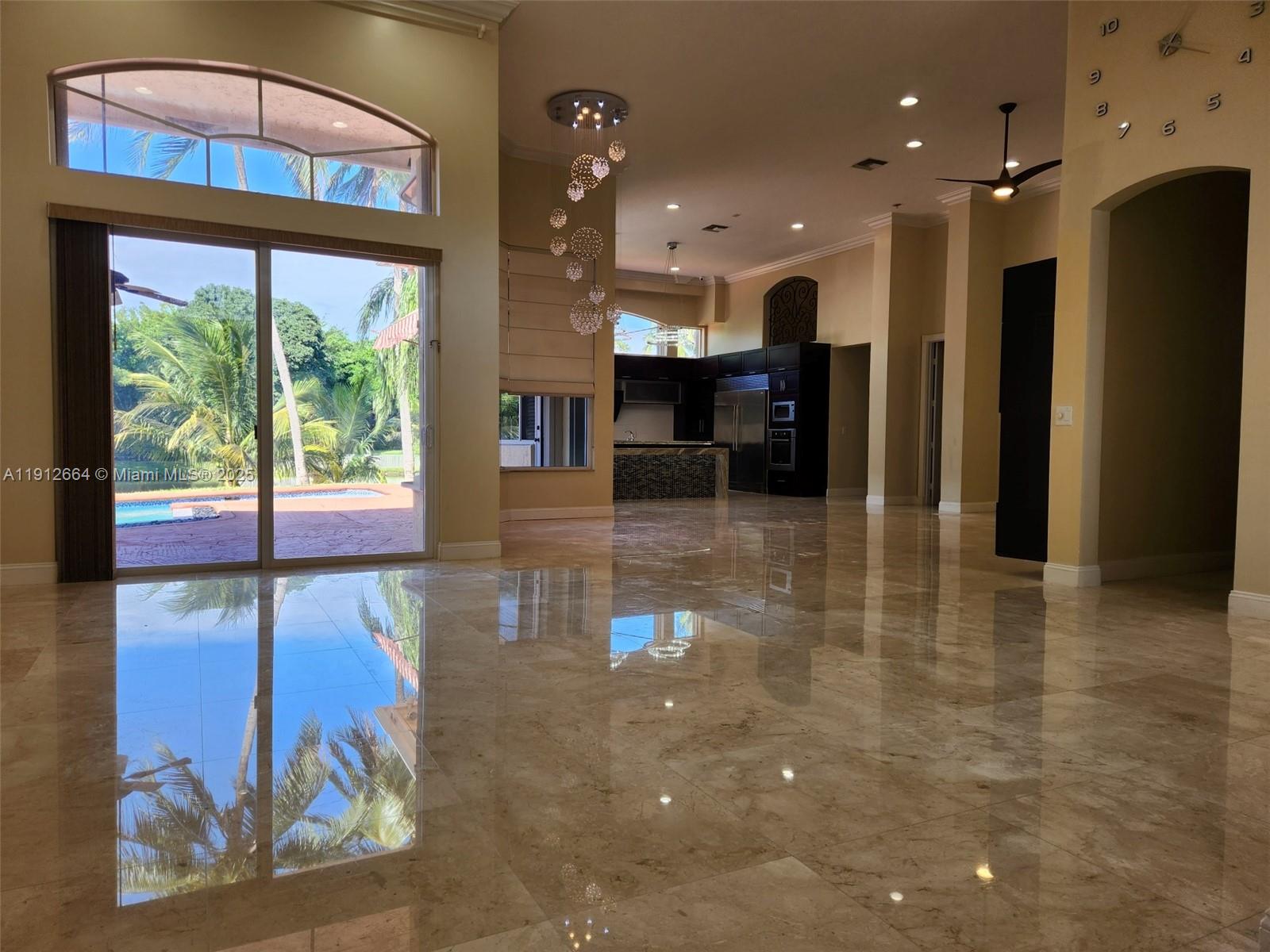 321 Windmill Palm Ave