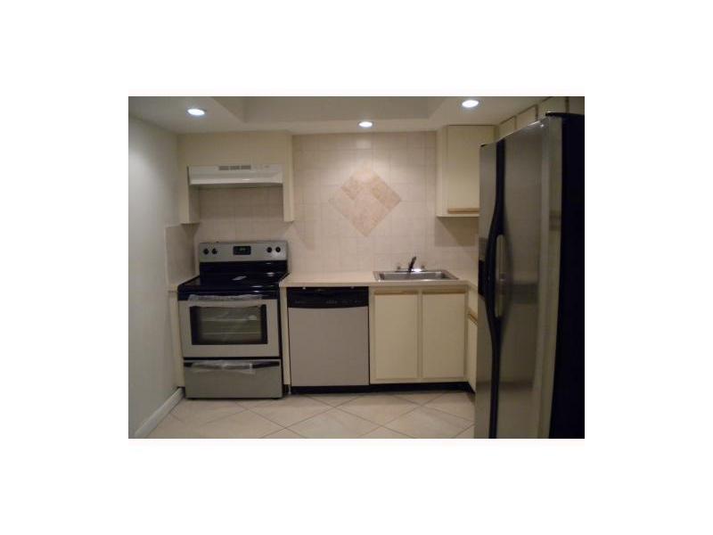 Nice apartment . Located in Three Island community. Walking distance to the beach, Shopping and restaurants. Pet O.K. under 30 pounds. First class amenities plus concierge and valet parking for your guests. Between Miami and Fort Lauderdale.
