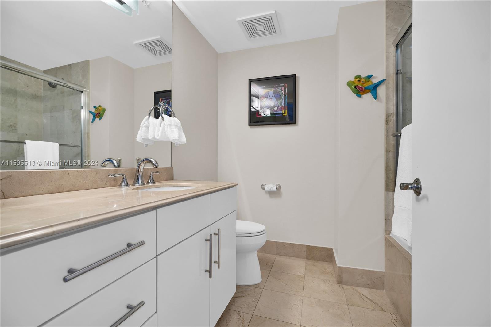 THE EXECUTIVE RESIDENCES - Residential