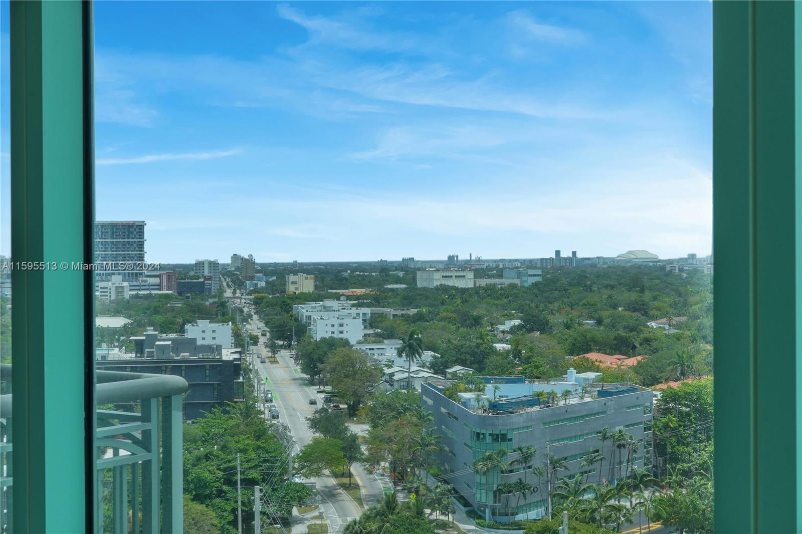 THE EXECUTIVE RESIDENCES - Residential