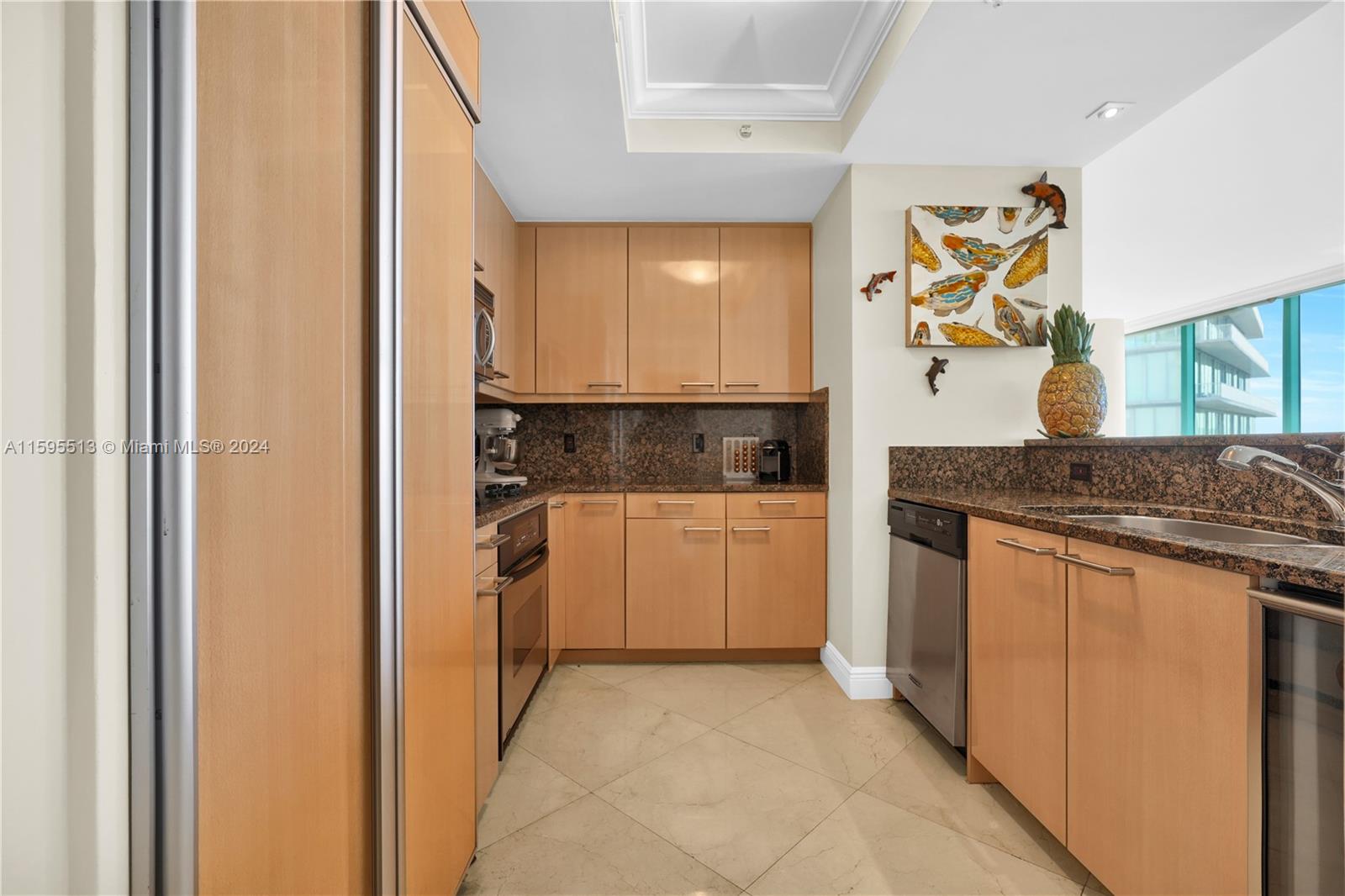 THE EXECUTIVE RESIDENCES - Residential