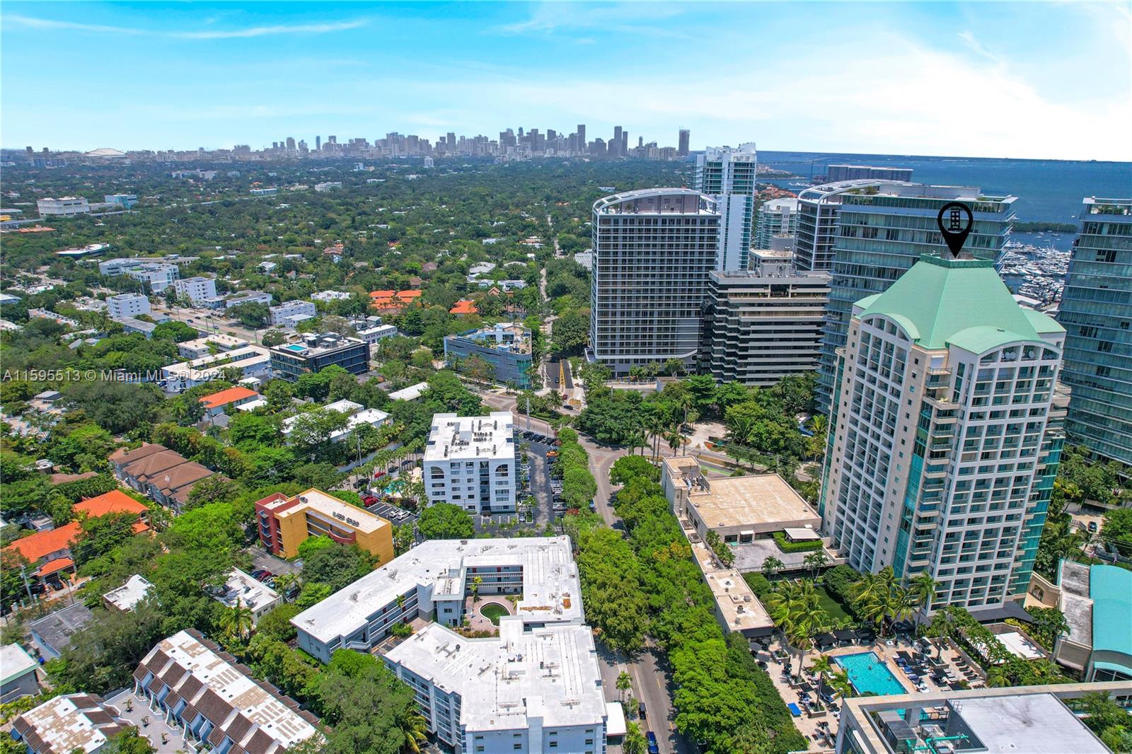 THE EXECUTIVE RESIDENCES - Residential