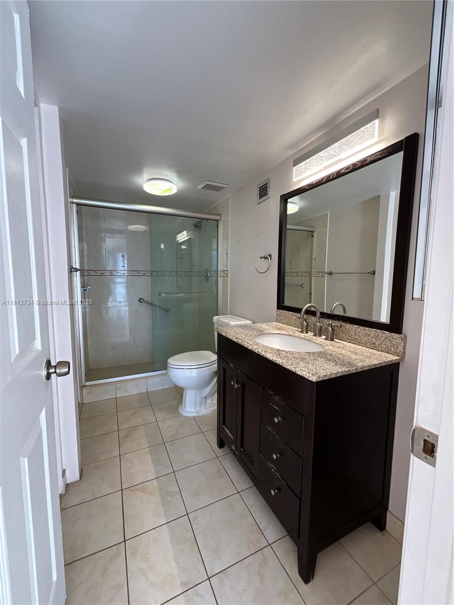 CHARTER CLUB CONDO - Residential