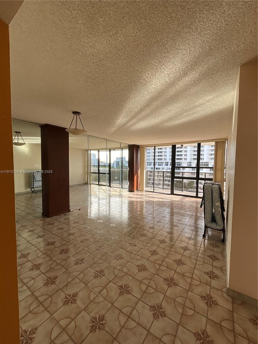 CHARTER CLUB CONDO - Residential