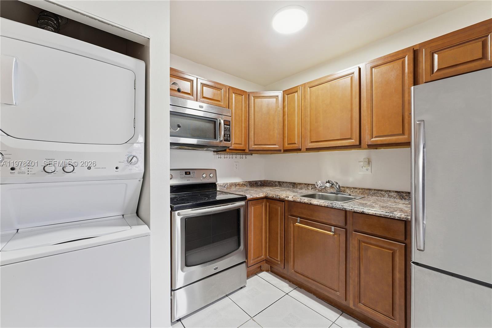 GREENTREE CONDO - Residential Lease